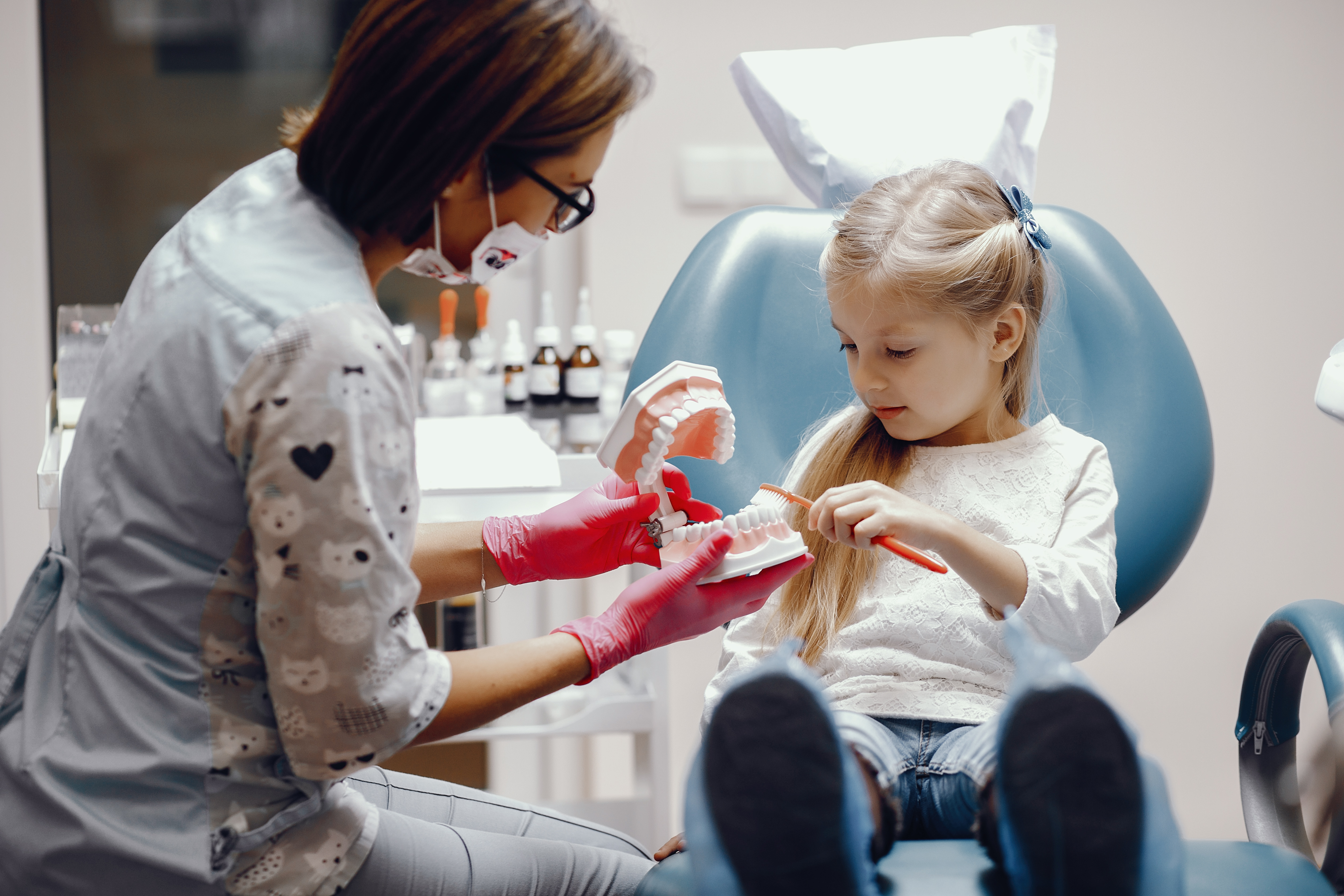 Kids Dental Clinic in Sharjah | Pediatric Dentist at Gaelan Hospital
